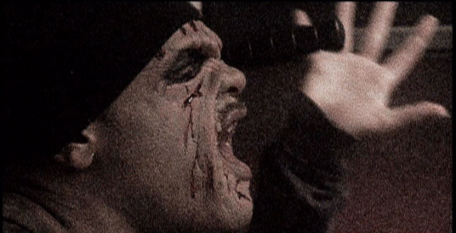 Stillbild ur Awaken the Dead, 01:19:37