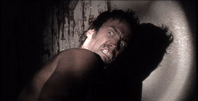 Stillbild ur Awaken the Dead, 01:47:28