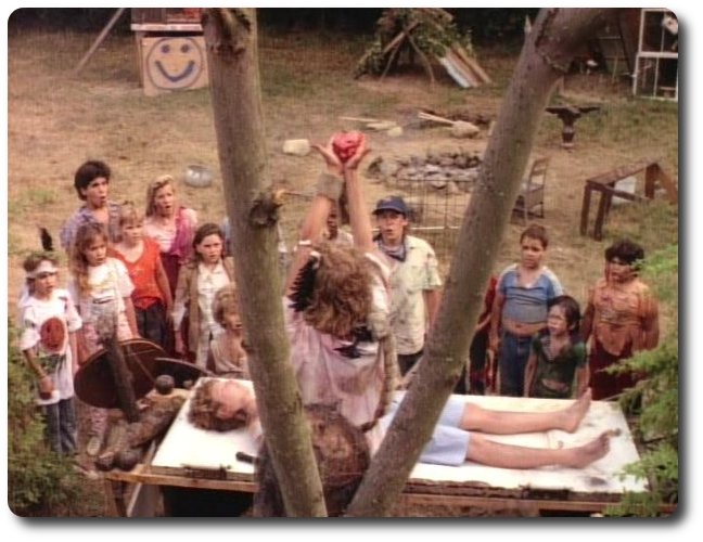 Stillbild ur Beware! Children at Play, 01:34:51