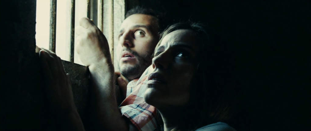 Stillbild ur Caged, 01:27:28