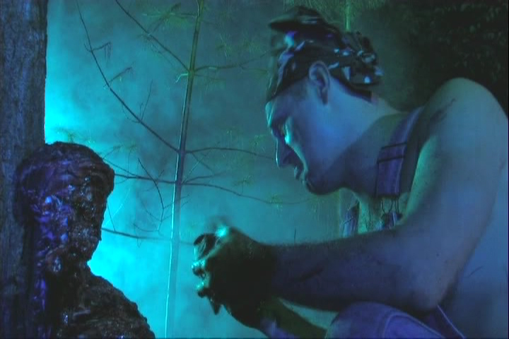 Stillbild ur Creature from the Hillbilly Lagoon, 01:53:19