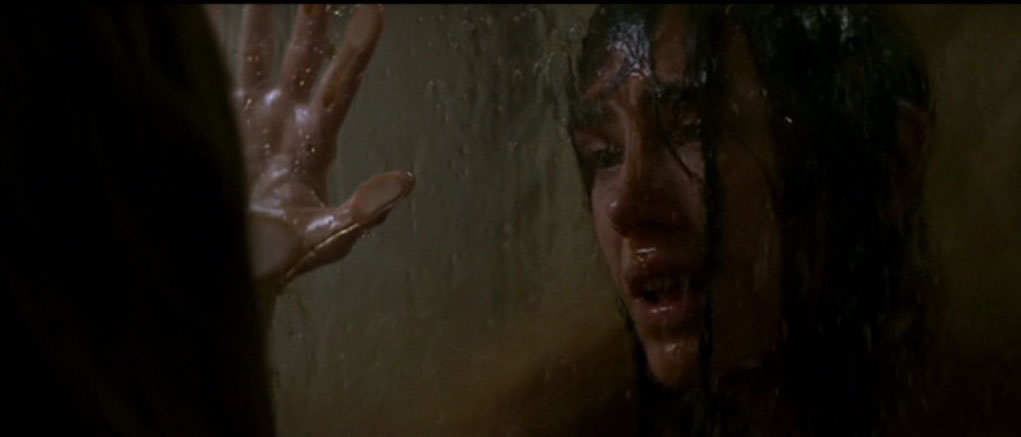 Stillbild ur Dark Water, 01:92:10