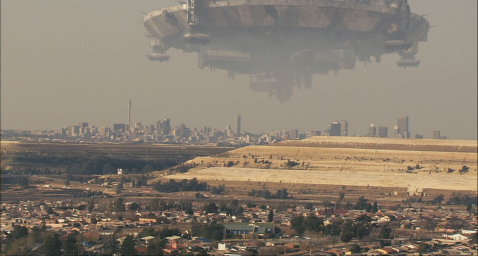 Stillbild ur District 9, 01:39:51