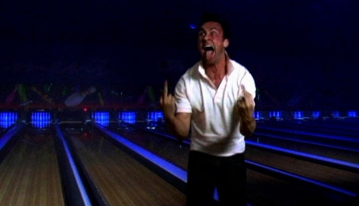 Stillbild ur Gutterballs, 01:57:42