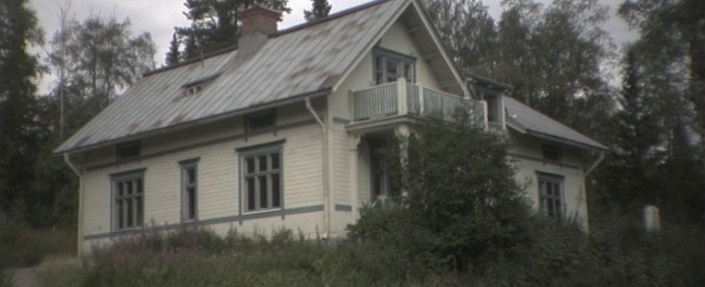 Stillbild ur House of Orphans, 01:43:28