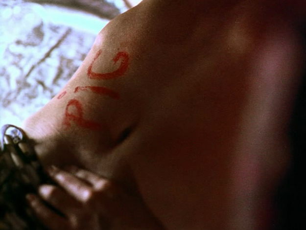 Stillbild ur I Drink Your Blood, 01:23:14