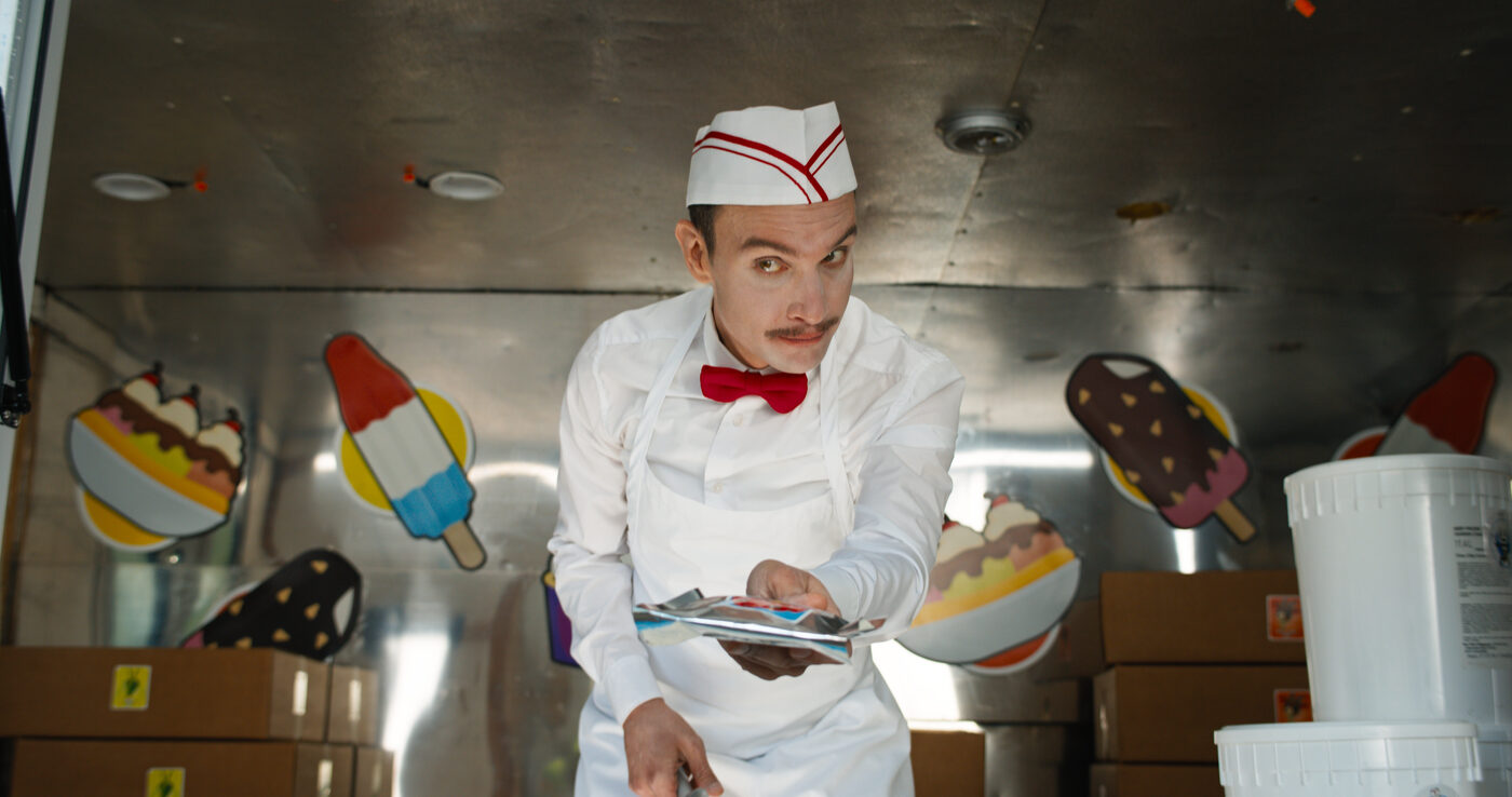 Stillbild ur Ice Cream Man, 00:09:37