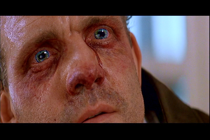 Stillbild ur In the Mouth of Madness, 01:24:37