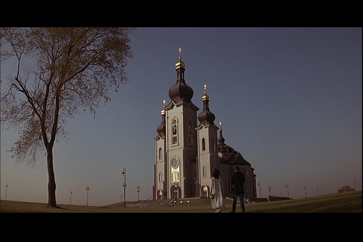 Stillbild ur In the Mouth of Madness, 01:59:28