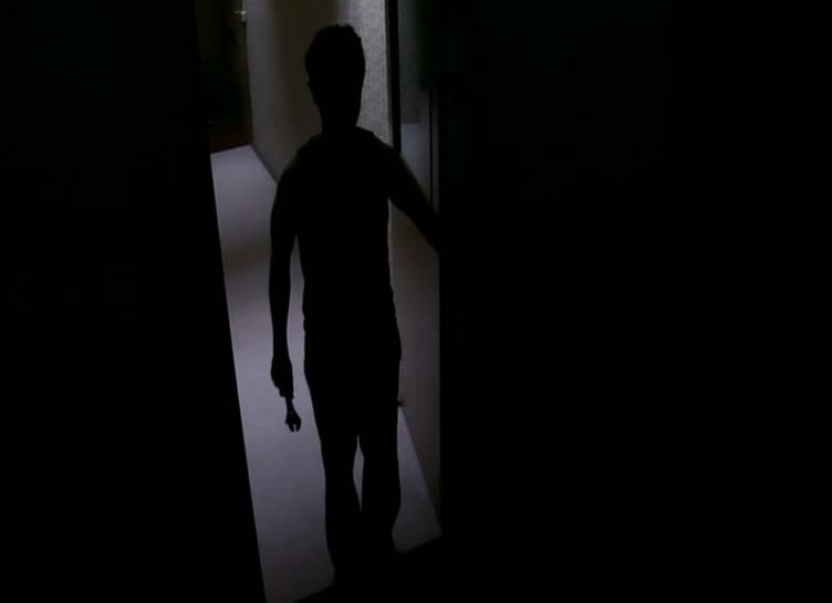Stillbild ur Isolerad, 01:44:42