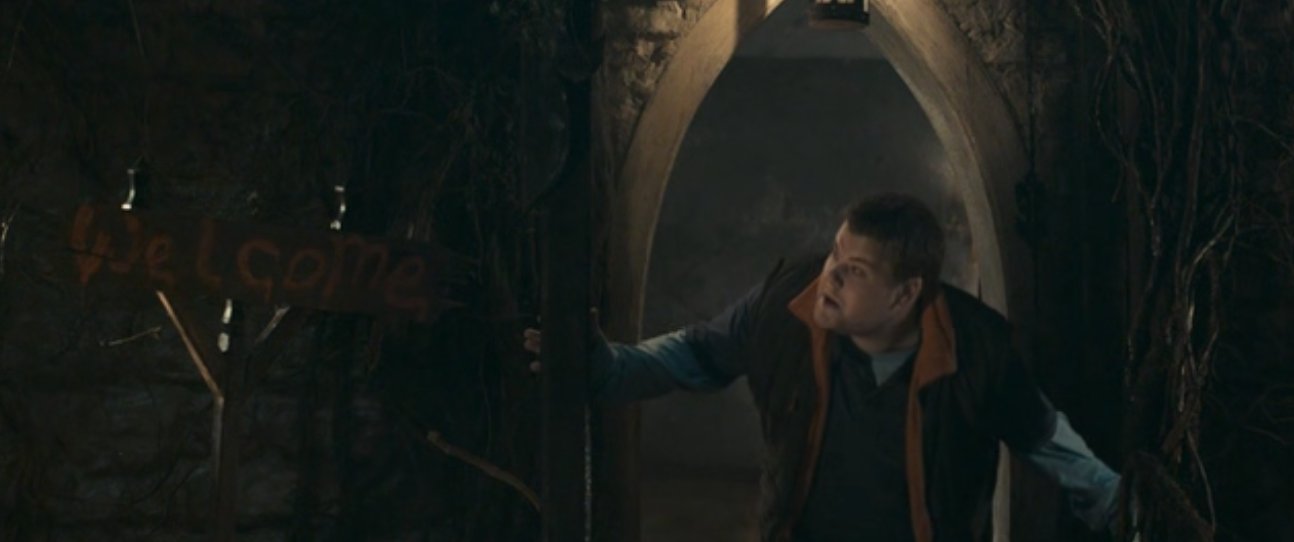 Stillbild ur Lesbian Vampire Killers, 01:40:05