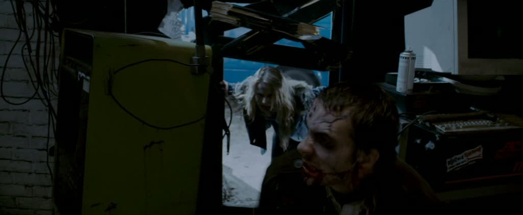 Stillbild ur Devil's Playground, 01:78:10