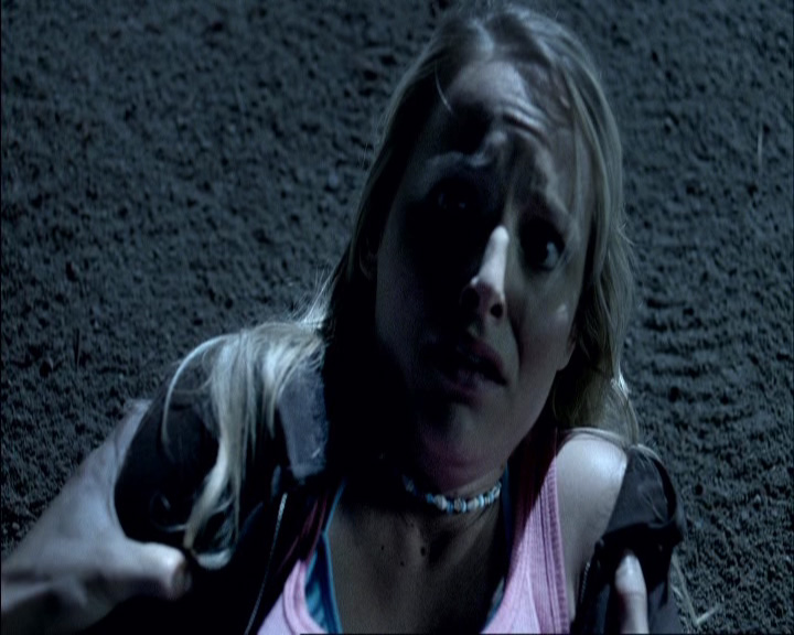 Stillbild ur Lost Boys: The Tribe, 01:77:56