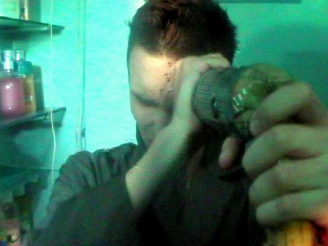 Stillbild ur Nails, 01:36:05