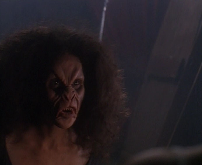 Stillbild ur Night of the Demons Collection, 01:249:47