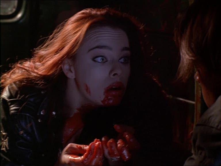Stillbild ur Return of the Living Dead 3, 01:34:51