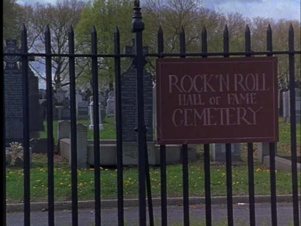 Stillbild ur Rock 'n' Roll Frankenstein, 01:32:51