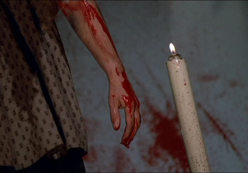 Stillbild ur Scars of Dracula, 01:25:14
