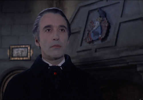 Stillbild ur Scars of Dracula, 01:57:42