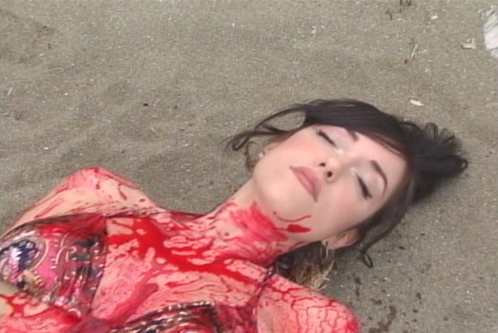 Stillbild ur Splatter Beach, 01:38:05