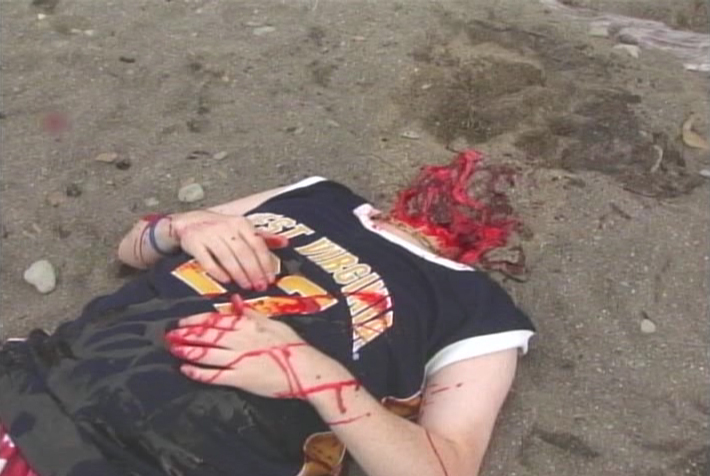 Stillbild ur Splatter Beach, 01:51:19