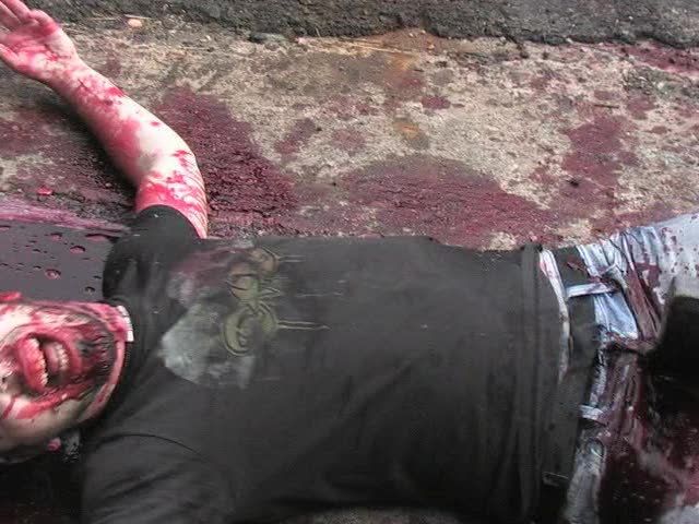 Stillbild ur Splatter Movie: The Director's Cut, 01:37:28