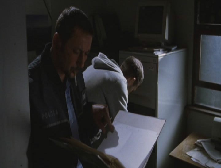 Stillbild ur Strigoi, 01:70:19