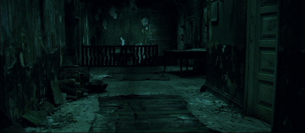 Stillbild ur The Abandoned, 01:48:05
