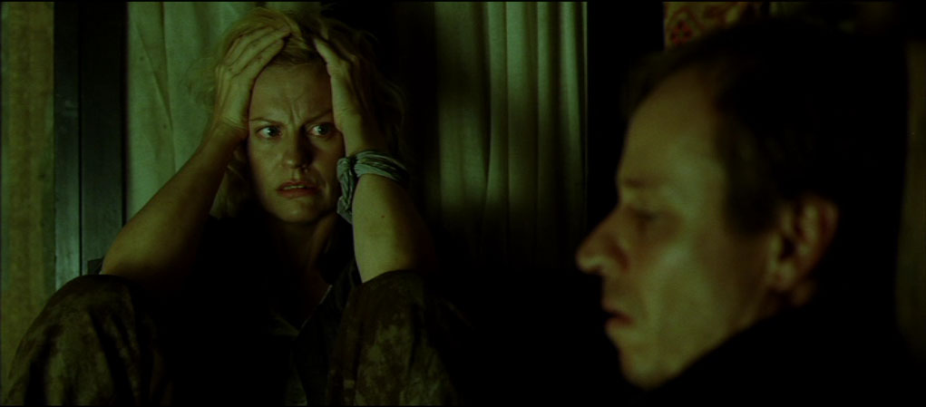 Stillbild ur The Abandoned, 01:63:19