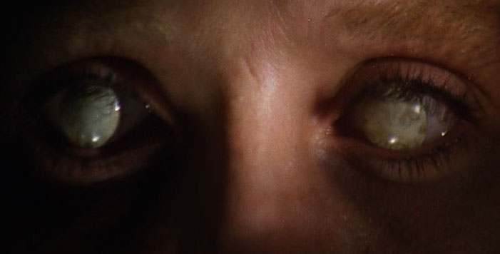 Stillbild ur The Beyond, 01:57:42