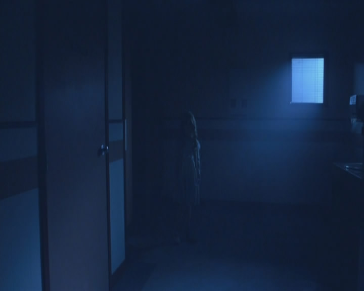 Stillbild ur The Hole, 01:37:28