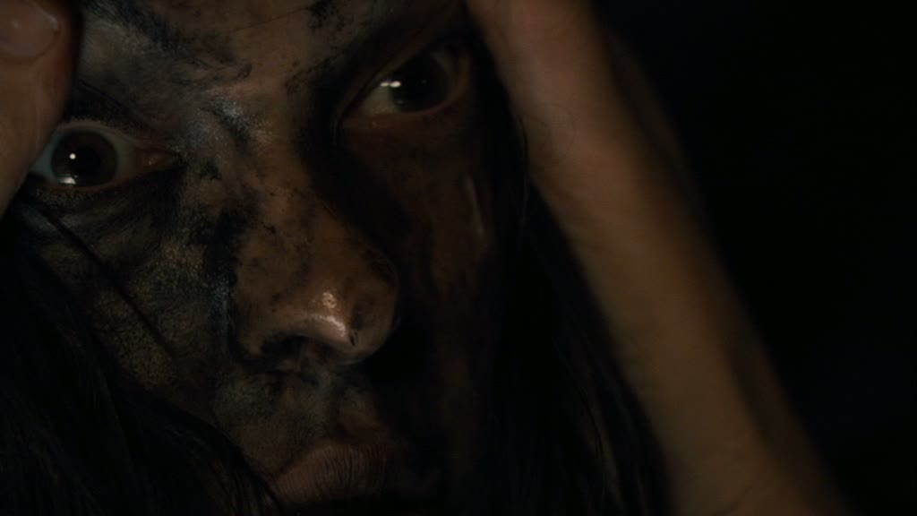 Stillbild ur The Woman, 01:50:05
