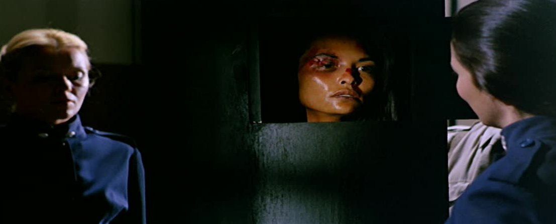 Stillbild ur Violence in a Women's Prison, 01:90:33