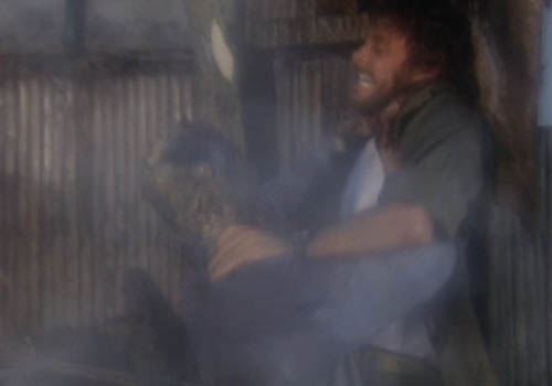 Stillbild ur Zombie Flesh Eaters 2, 01:52:05